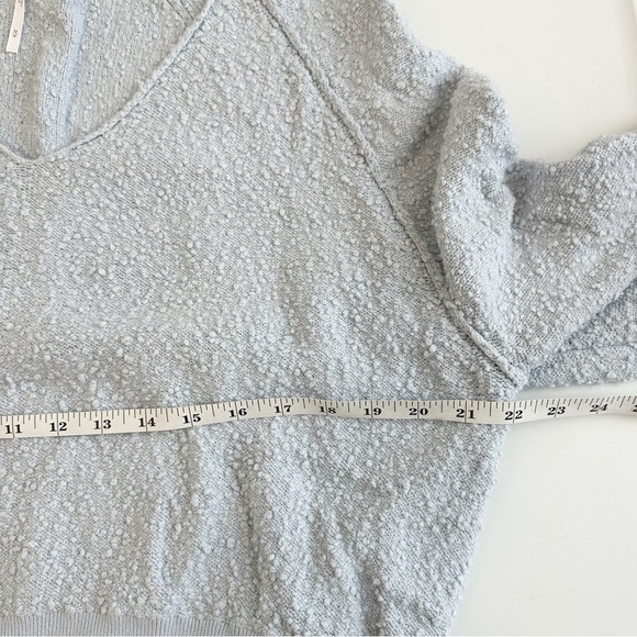 Free People Found My Friend Pullover Popcorn Blue V Neck Textured Medium Relaxed - Picture 4 of 8